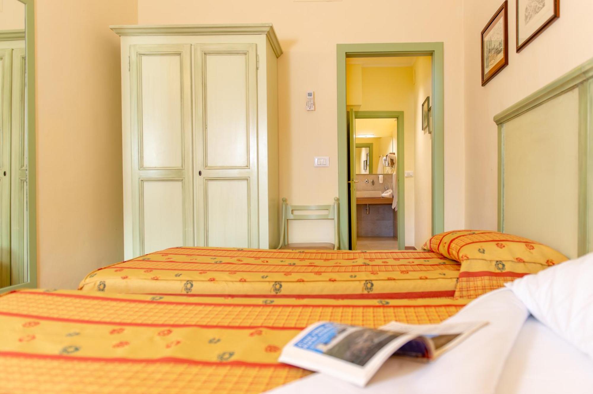 Minerva Hotel 2*